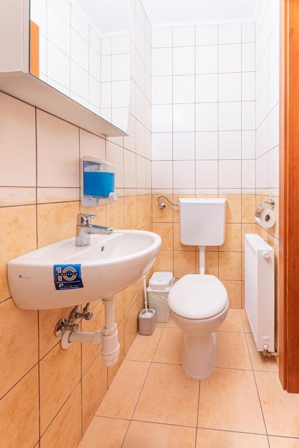 Varazsko Apartman Дьюла Экстерьер фото